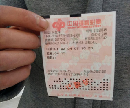 不过《全尤文》指出，菲利普斯本人更希望留在英超，他认为在熟悉的英超赛场上自己可以得到更多的出场机会，这也有利于菲利普斯在下半赛季恢复状态，参加明夏欧洲杯。
